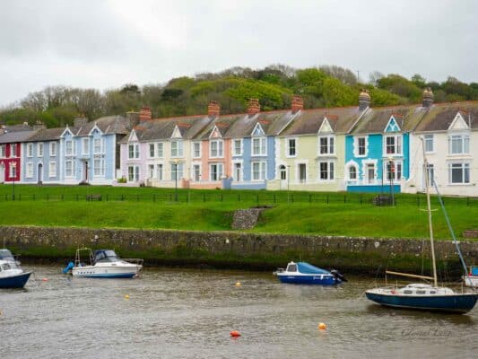 Wales 010601037