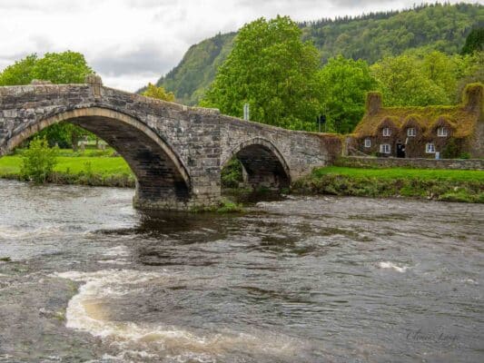 Wales 010601052