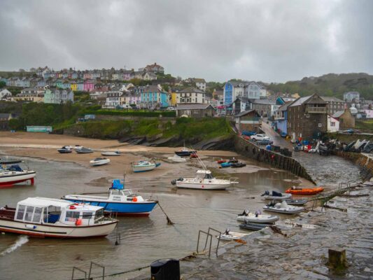 Wales 06033