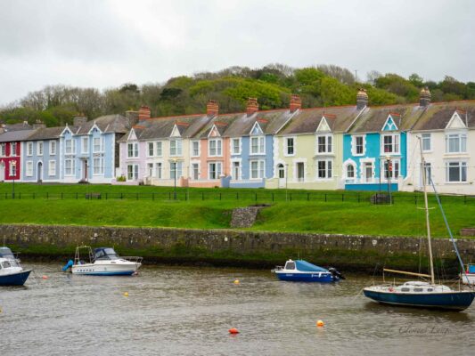 Wales 06037