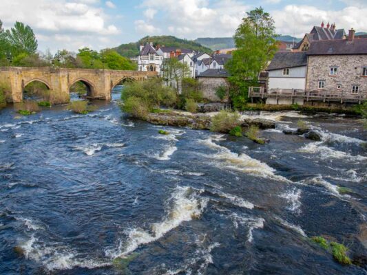 Wales 06065