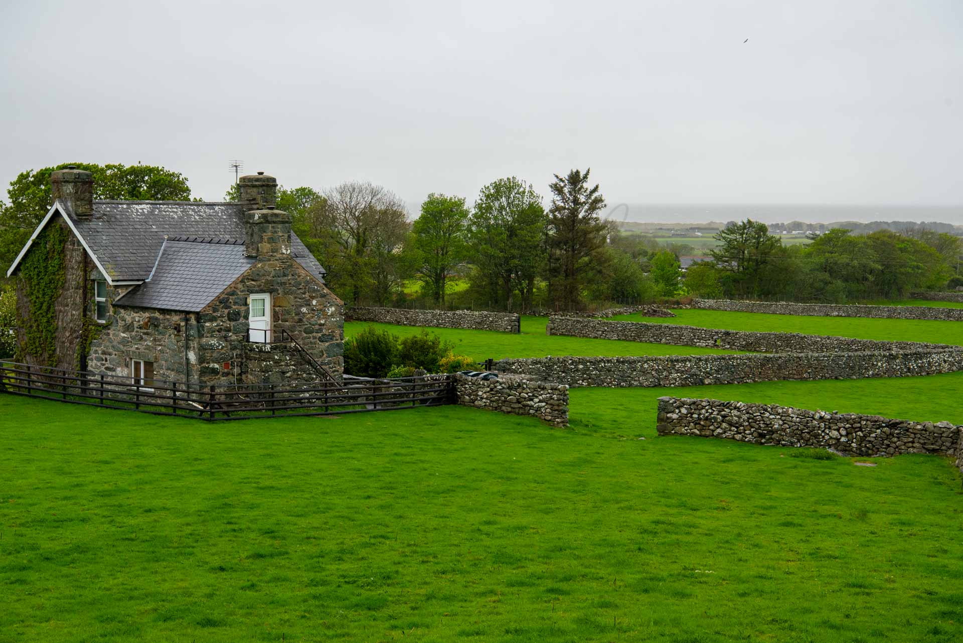 Wales 1100044