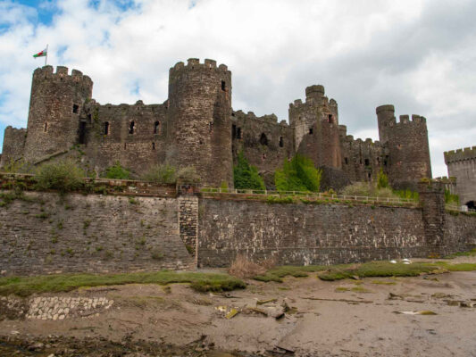 Wales 1100061