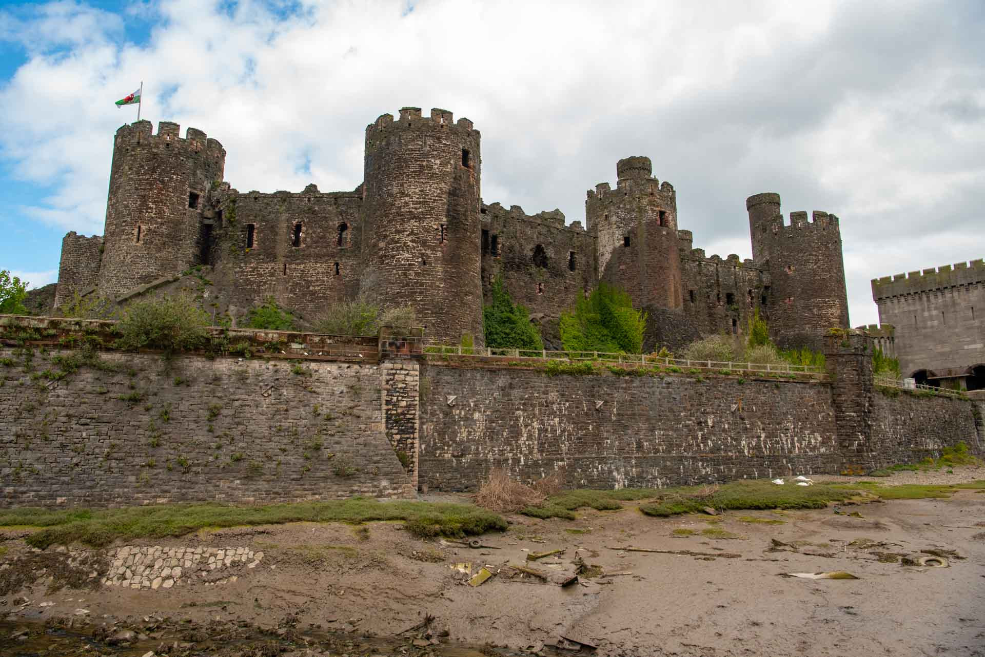 Wales 1100061